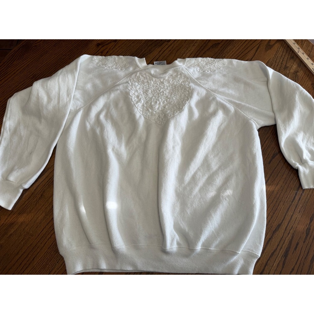 Vintage Hanes Her Way White Lace Heart Pearl Sweatshirt XL USA Cottagecore